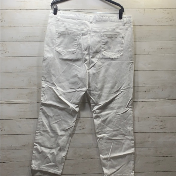 Buffalo David Bitton White Ankle Grazer Sz. 16 - Picture 2 of 4